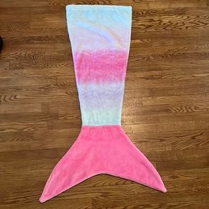 Mermaid tail blanket